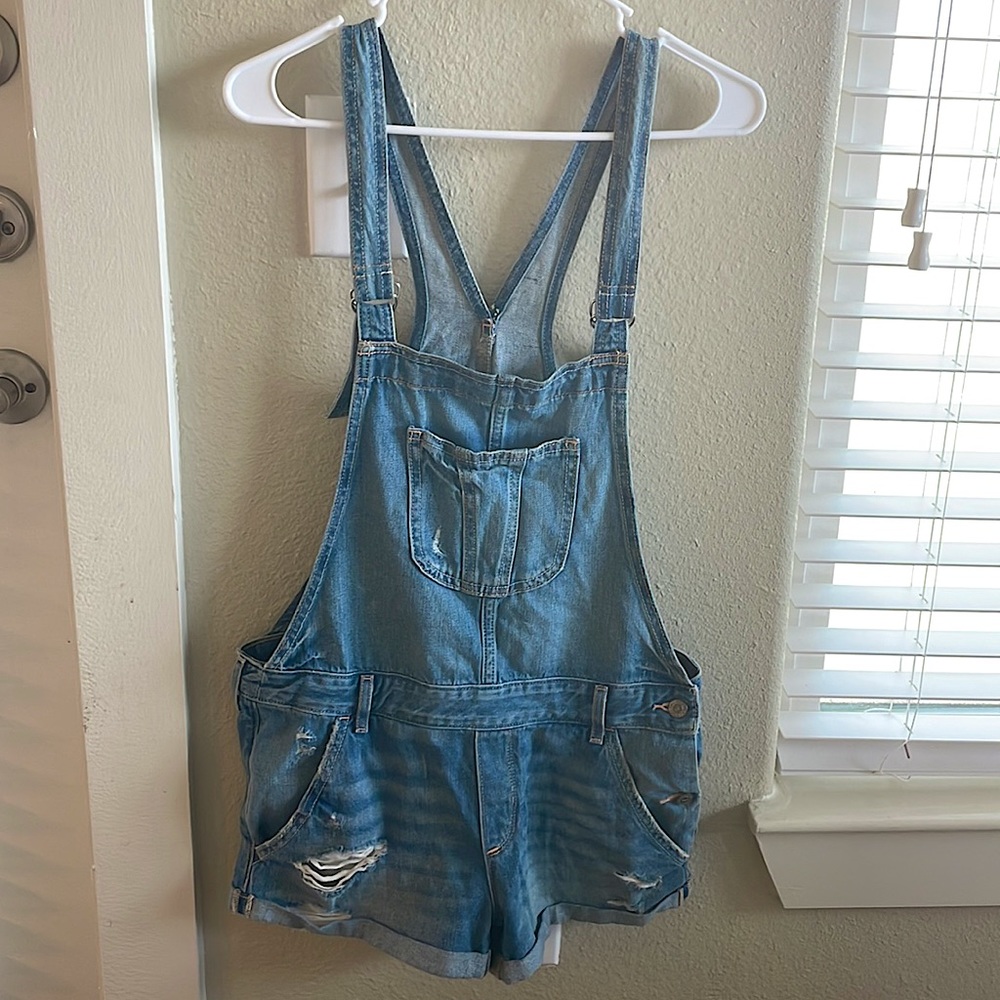 Hollister short overalls size large